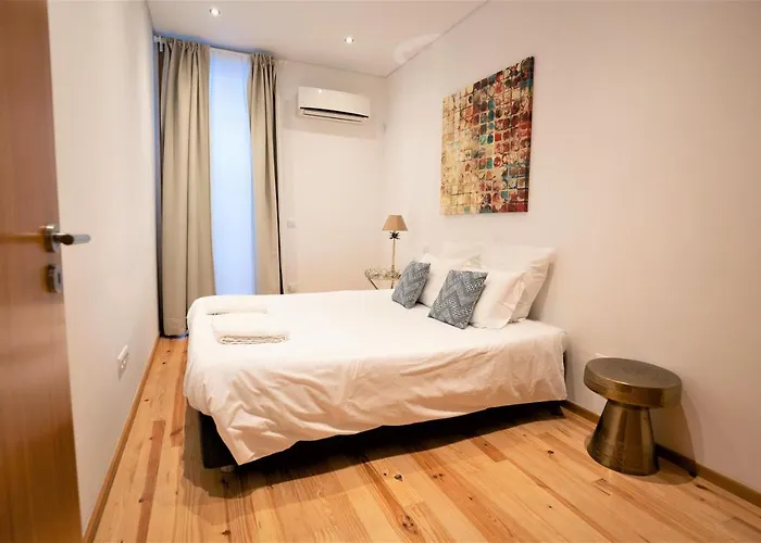 Downtown Relaxed With Private Yard Apartment