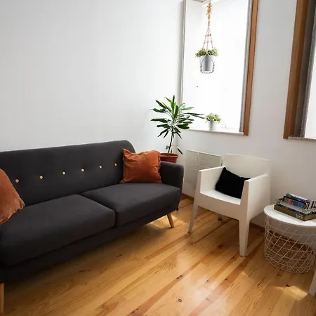 Daire Downtown Relaxed With Private Yard *