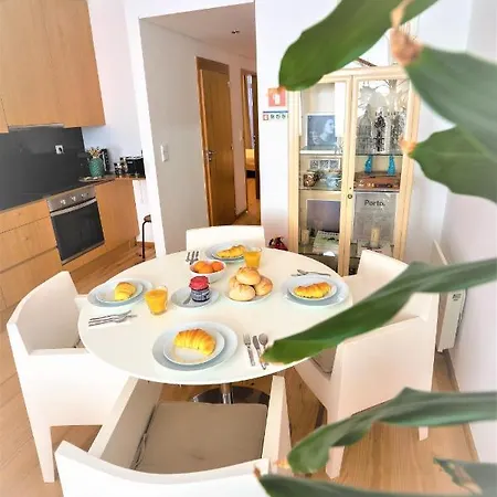 Downtown Relaxed With Private Yard Apartment Porto